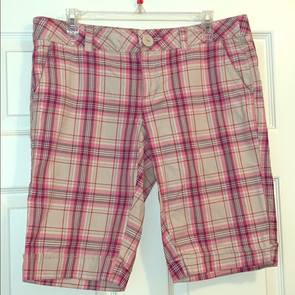 ✨ 5/$30 - Aeropostale Bermuda Shorts